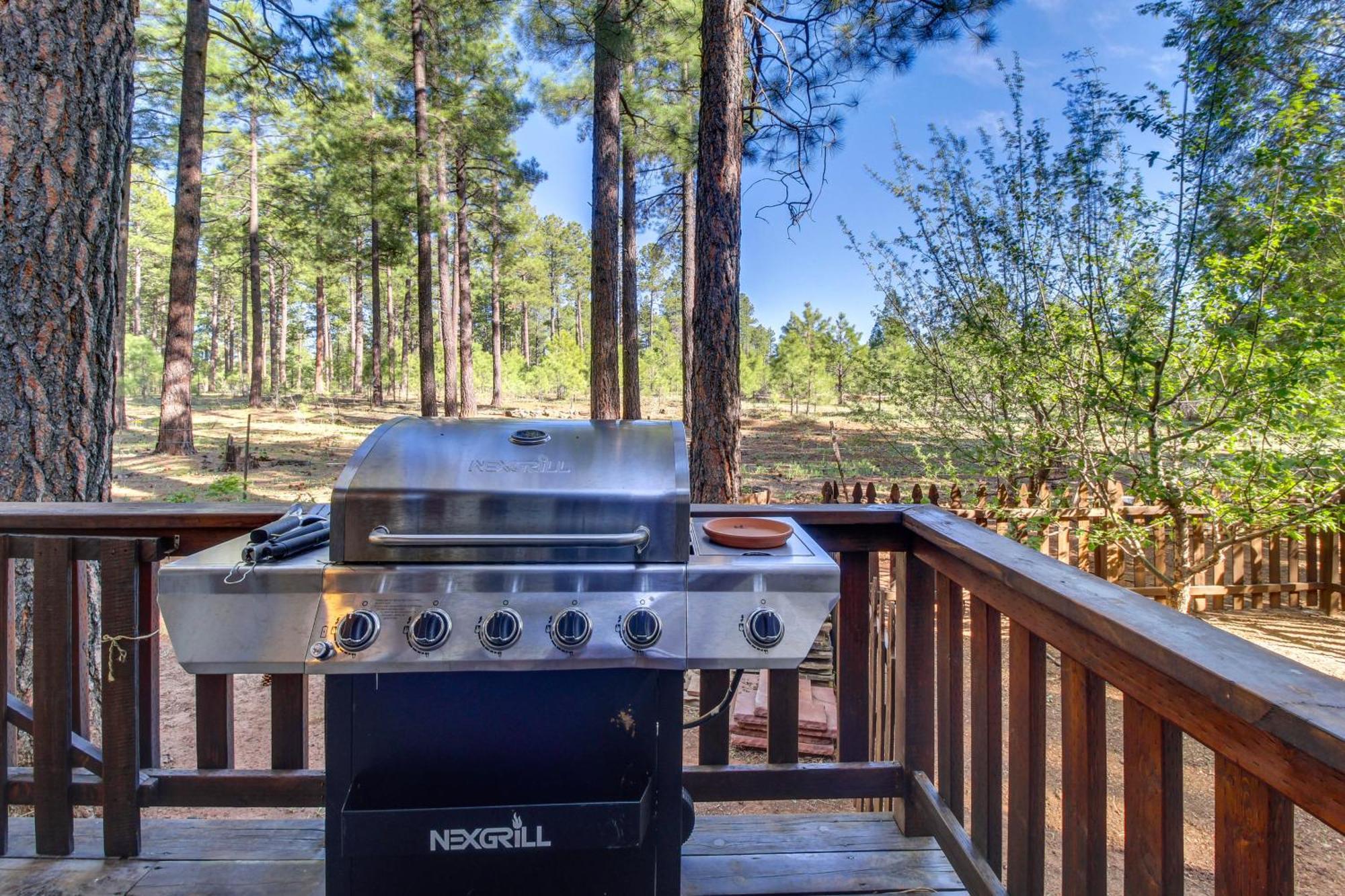 Peaceful Pinetop Cabin With Deck And Fire Pit! Villa Indian Pine Exterior photo